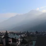 La Tour