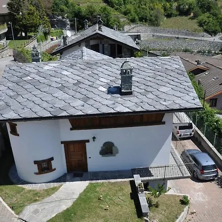 La Tour Villa Nus
